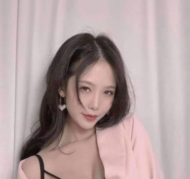 可以cos的小姐姐